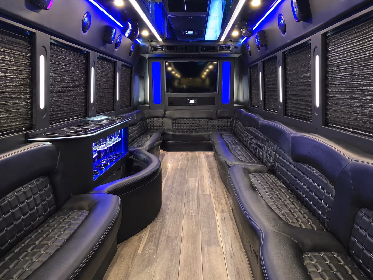 affordable savannah prom party bus prices split across your group