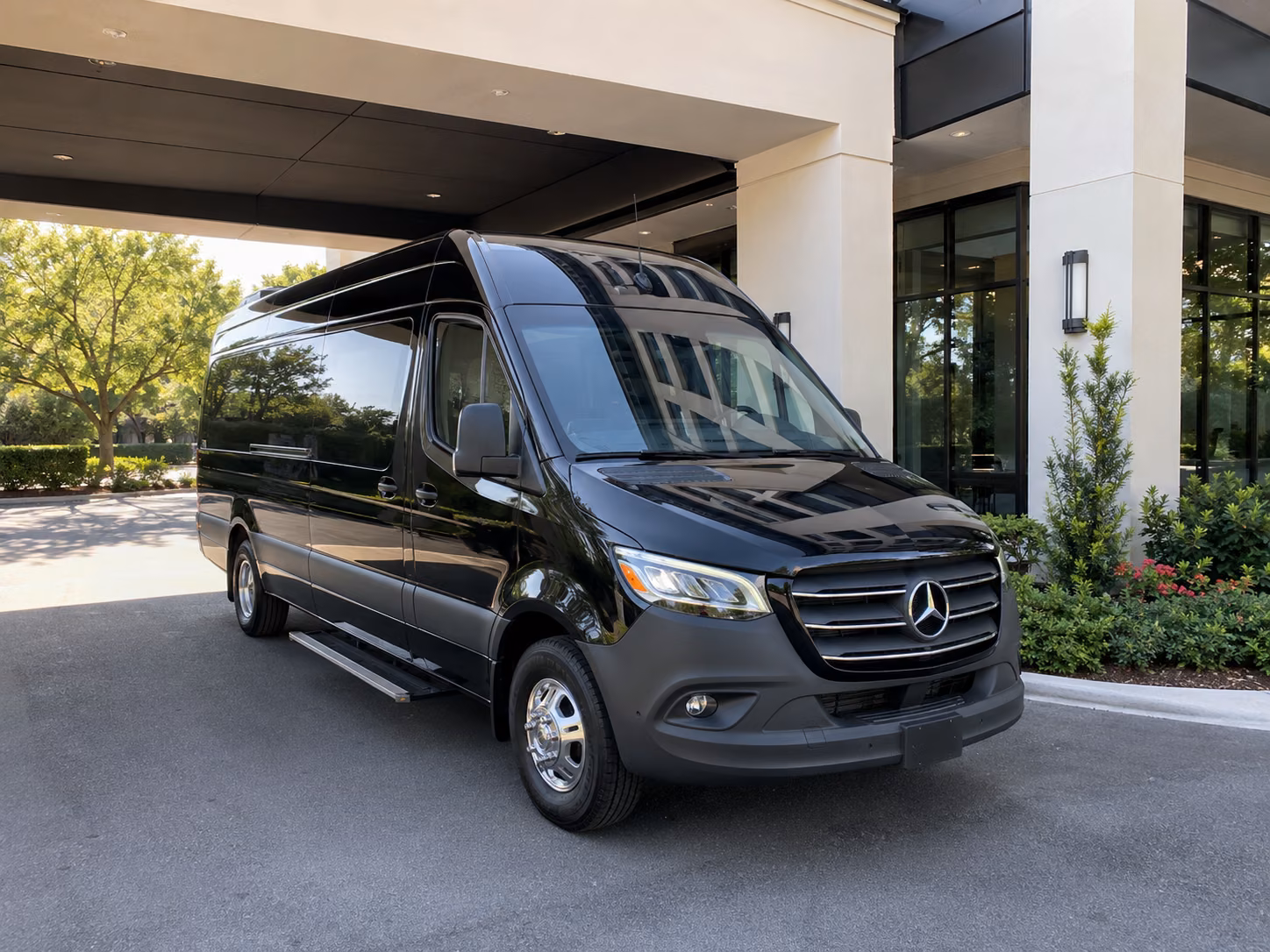 savannah airport shuttle bus rentals for private groups